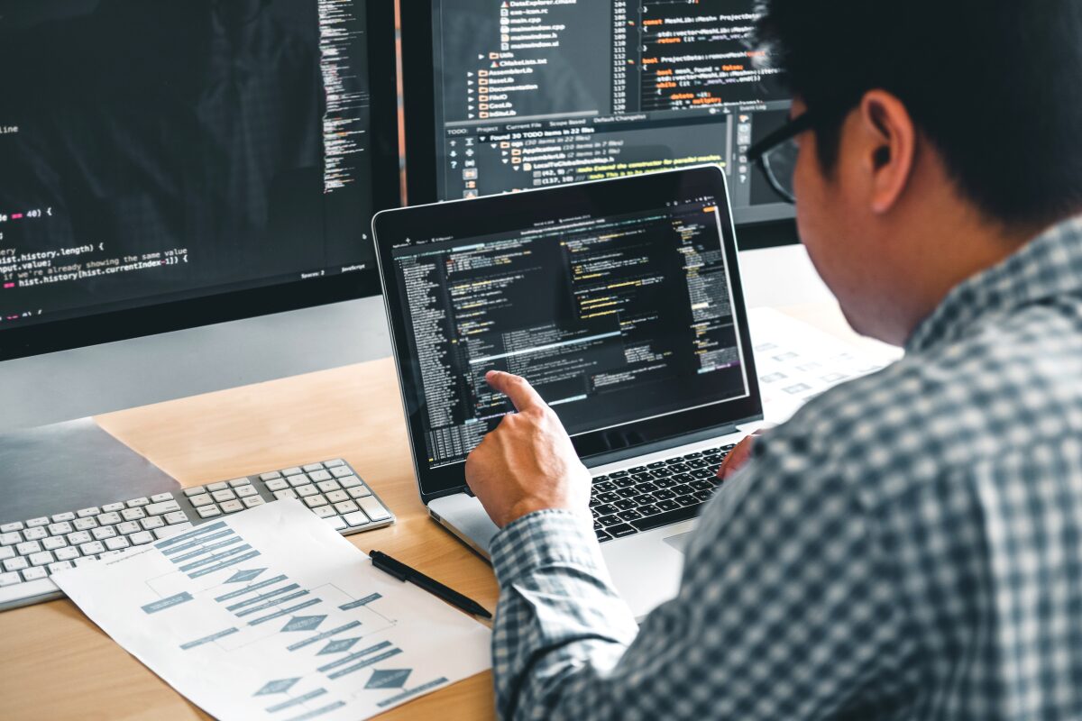 Programação e Desenvolvimento Web a Distância: Carreiras de Alto Salário