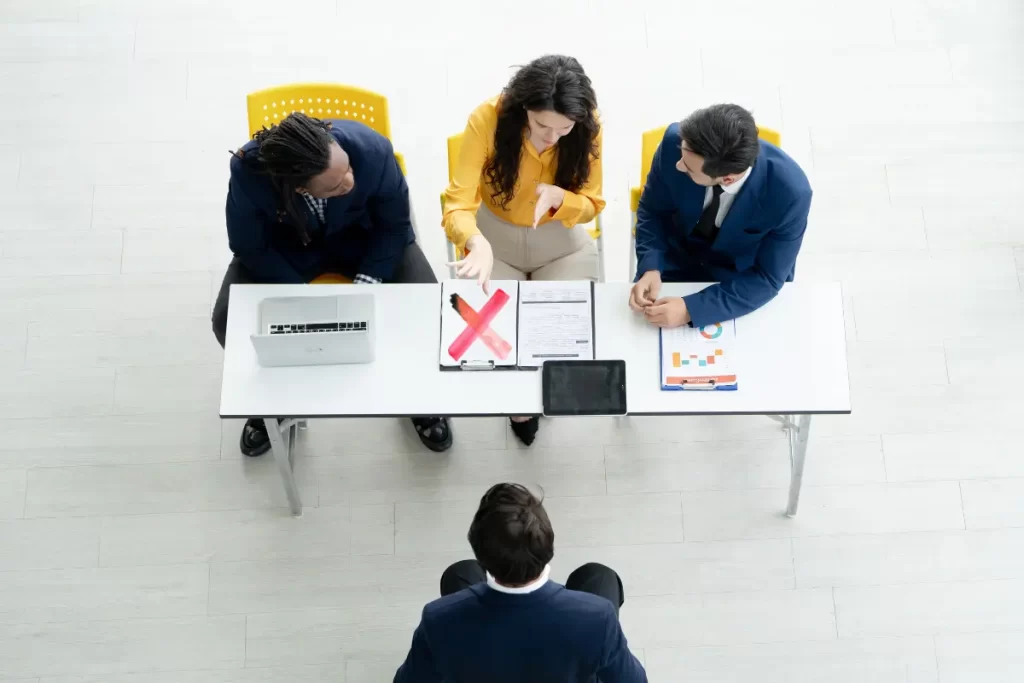 Guias Práticos 3 7 Erros Fatais em Entrevistas de Emprego