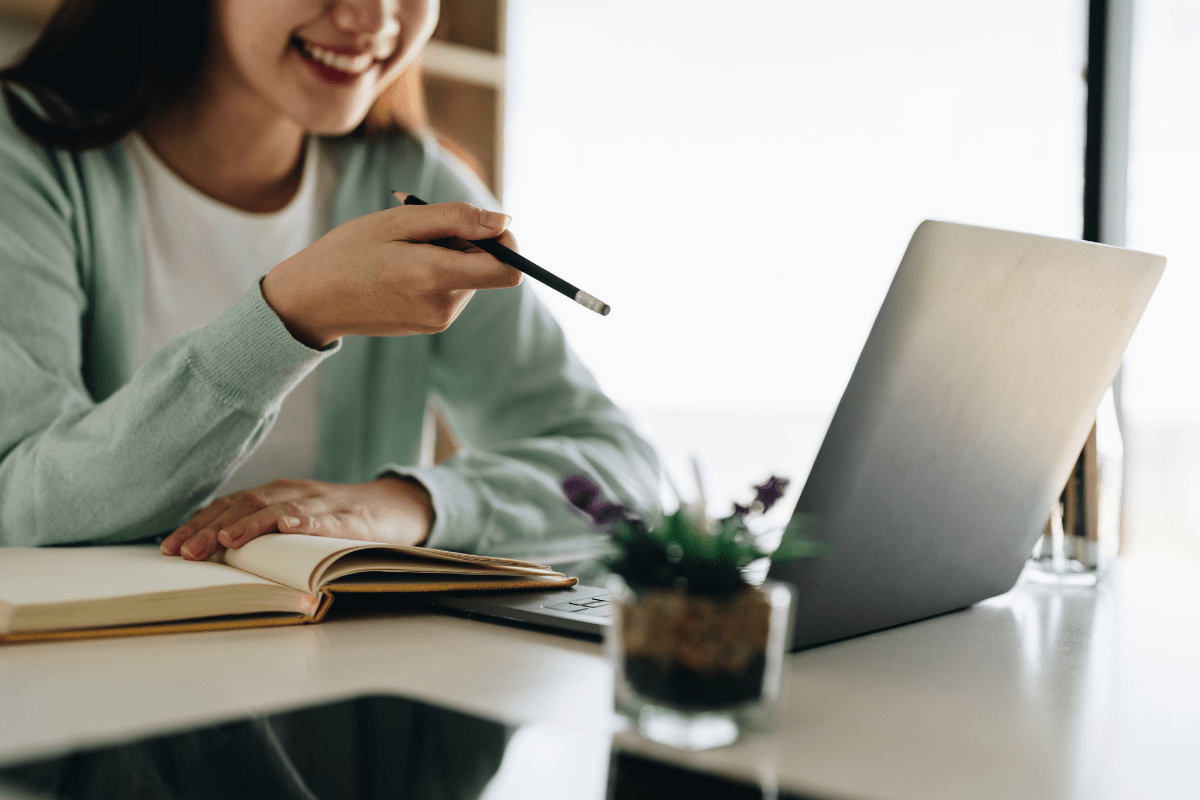 20 Cursos que Levam a Profissões que Ganham Bem e Trabalham Pouco